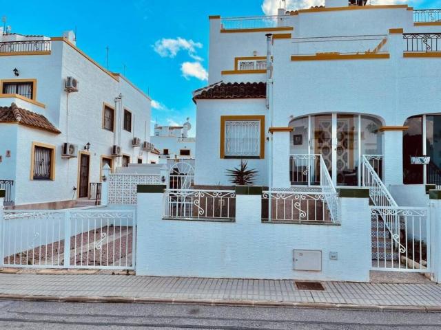 #OJ23003 - Bungalow para Venta en Torrevieja - Valencia - 2